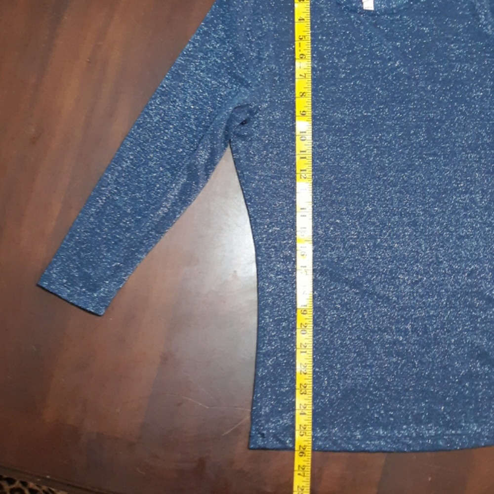 Shirt - Picture 4 of 7